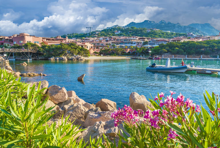 Saling Holidays Porto Cervo Sardinia | Helm