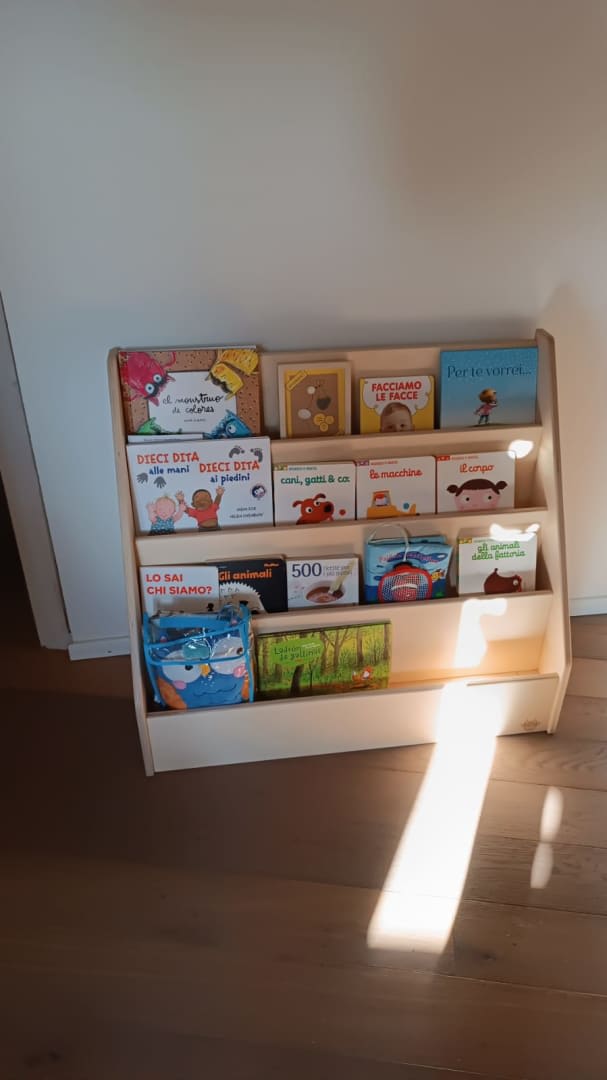 Dotty Natural - Libreria, Libreria montessoriana per bambini, Fino a 30  libri, Ideale per bambini, Legno di betulla multiplex, 3 livelli, 60 x  95 x 13 cm Naturale