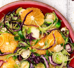 Brysselkålsallad med kaneldressing