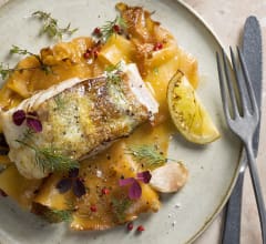 Skreitorsk med konfiterad kålrot, riven pepparrot, citron och dill