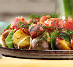 Halstrad gravlaxsallad med senapsdressad potatis