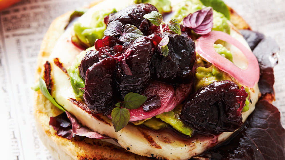 Halloumiburgare med körsbärschutney