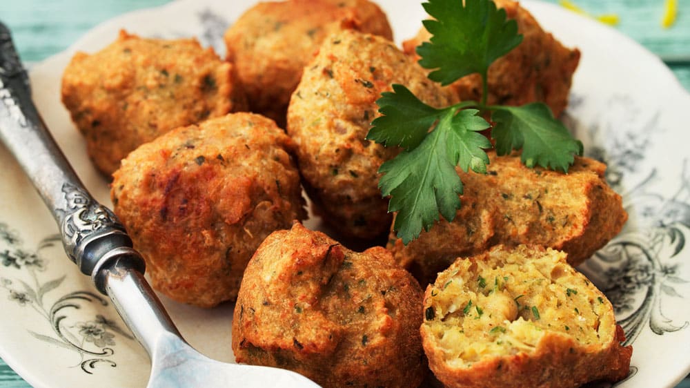 Falafel med saffransris och tzatsiki