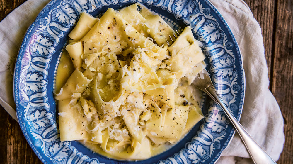 Cacio e pepe med pecorino och svartpeppar