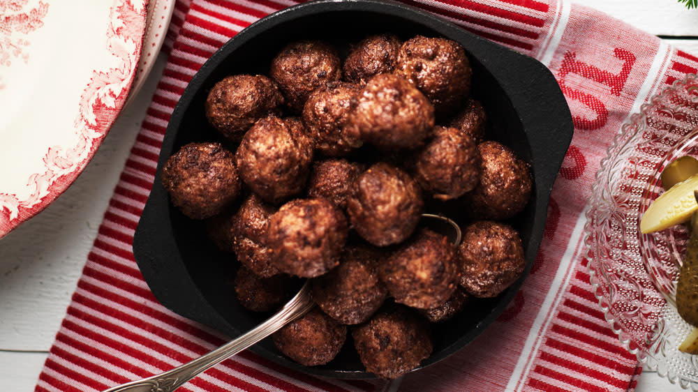 Julköttbullar med ansjovis och kryddpeppar