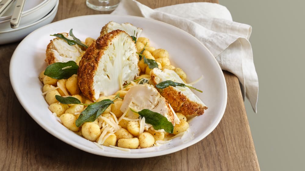 Rostad blomkål med gnocchi och brynt smör