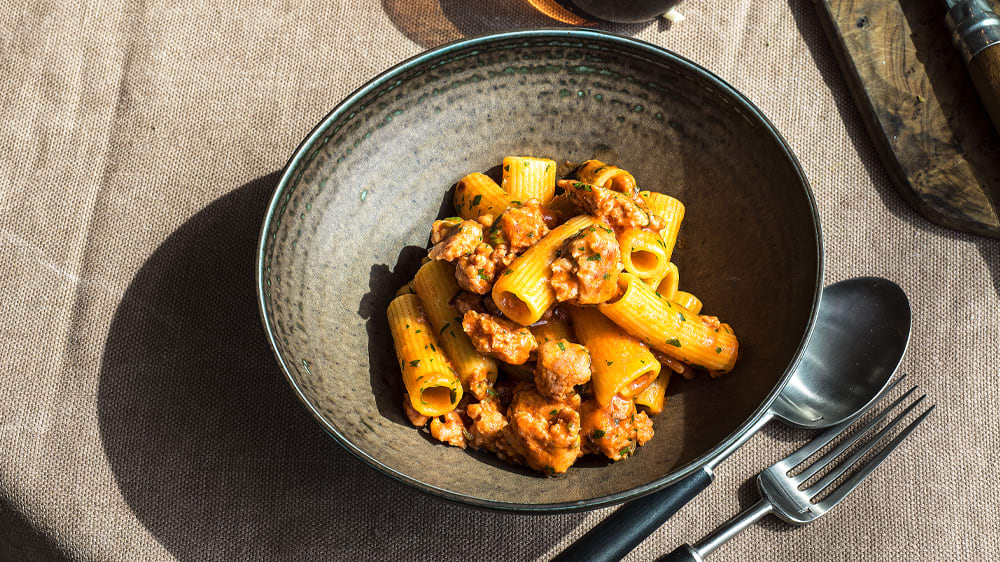 Pasta med salsiccia, fänkål och tomat