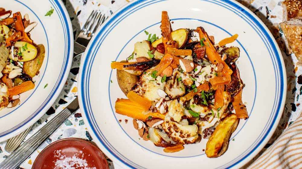 Säsongens rotfrukter med fetaoströra och quinoa