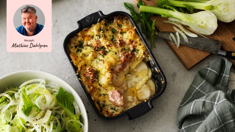 Snabb salsicciagratäng med fänkålssallad