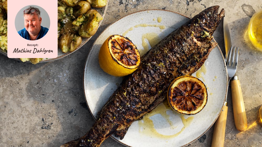 Grillad fisk med krossad potatis och brynt smör