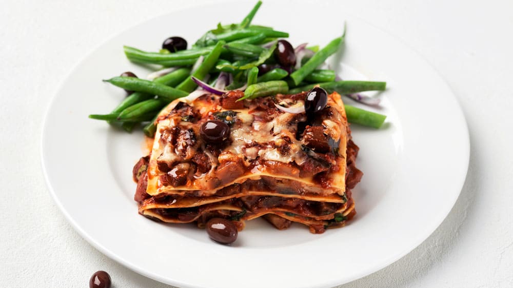 Auberginelasagne med timjan och körsbärstomater