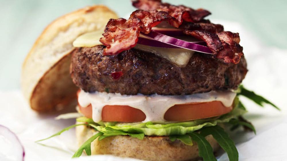 Jalapeñoburgare med egen hamburgerdressing