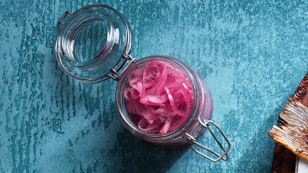 Limepicklad rödlök