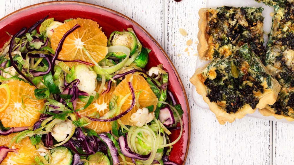 Brysselkålsallad med kaneldressing