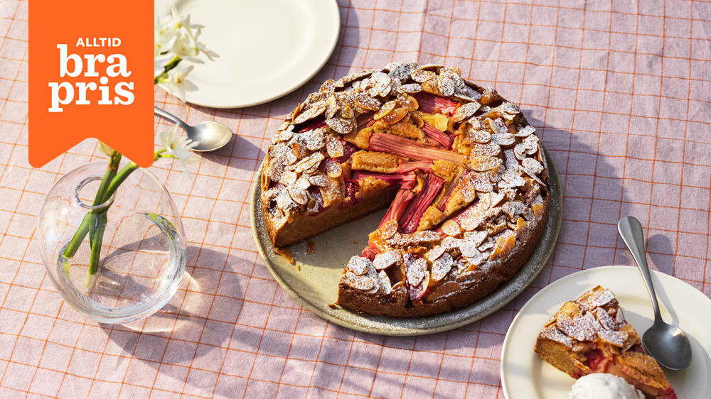 Rabarberkaka med brynt smör och vanilj