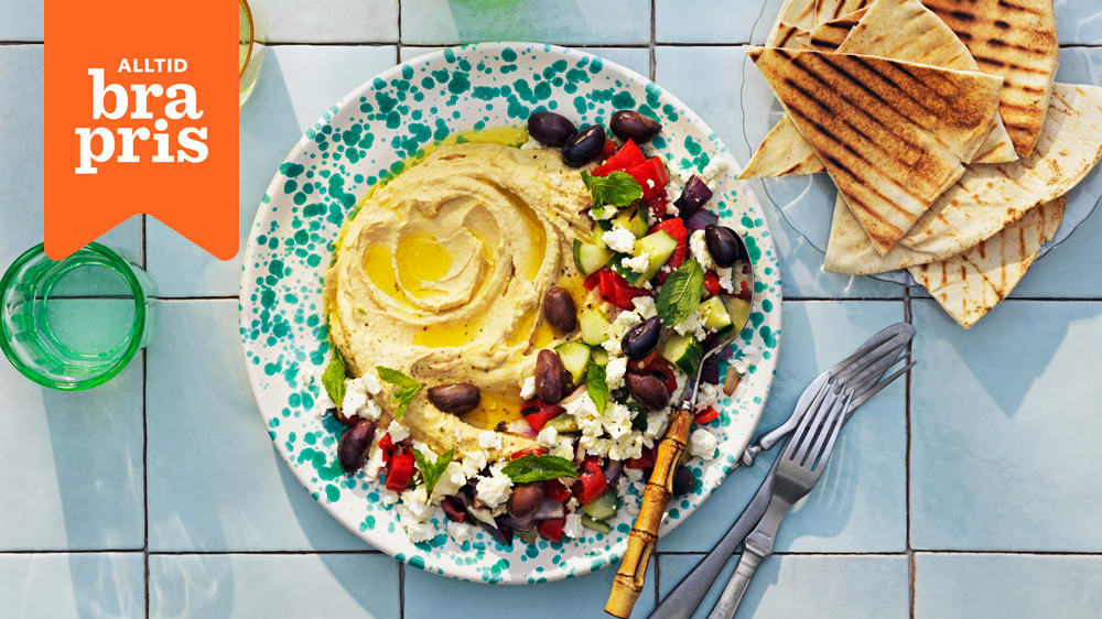 Grillad sallad med hummus och pitabröd