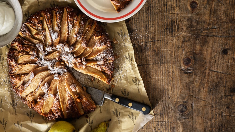 Päronkaka med valnötter