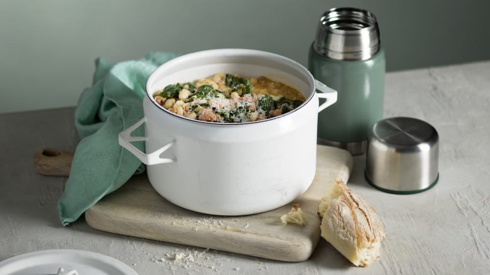 Italiensk bönsoppa med salsiccia och svartkål