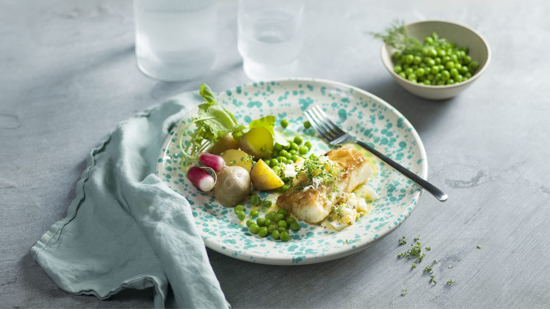 Smörstekt torsk med ägg och pepparrot