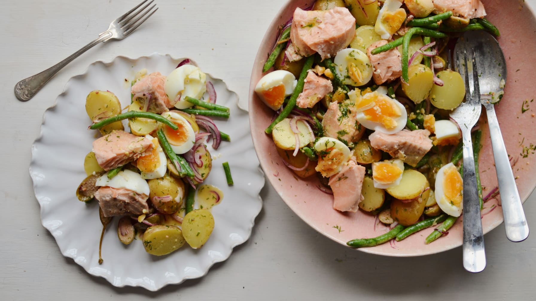 Sallad med ugnsbakad lax