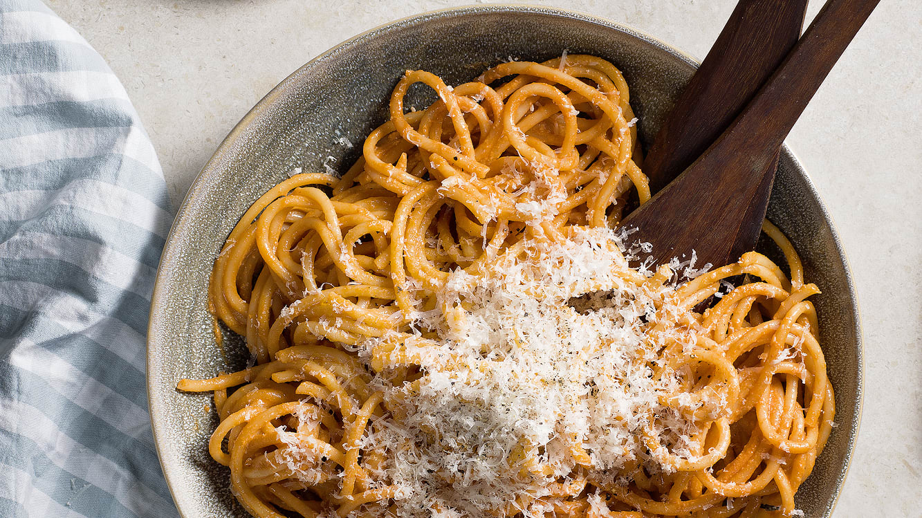 Pasta med röd pesto