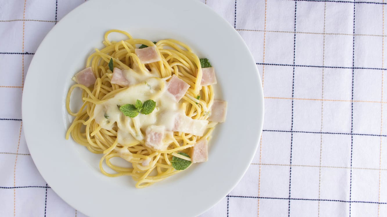 Pasta med skinksås