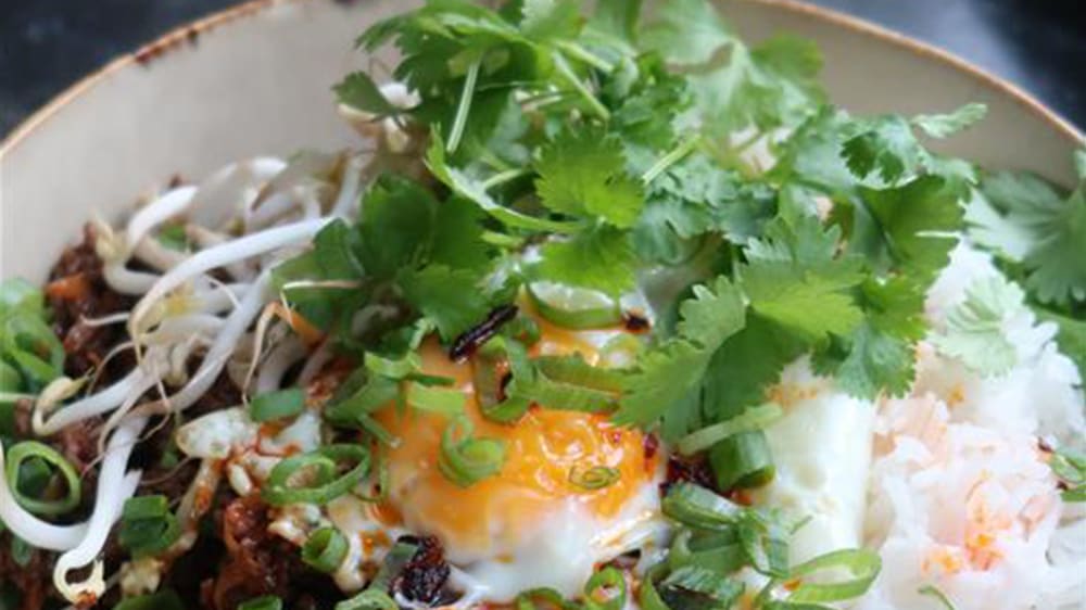 Tre rätter – samma ingredienser: Asiatisk köttfärsbowl