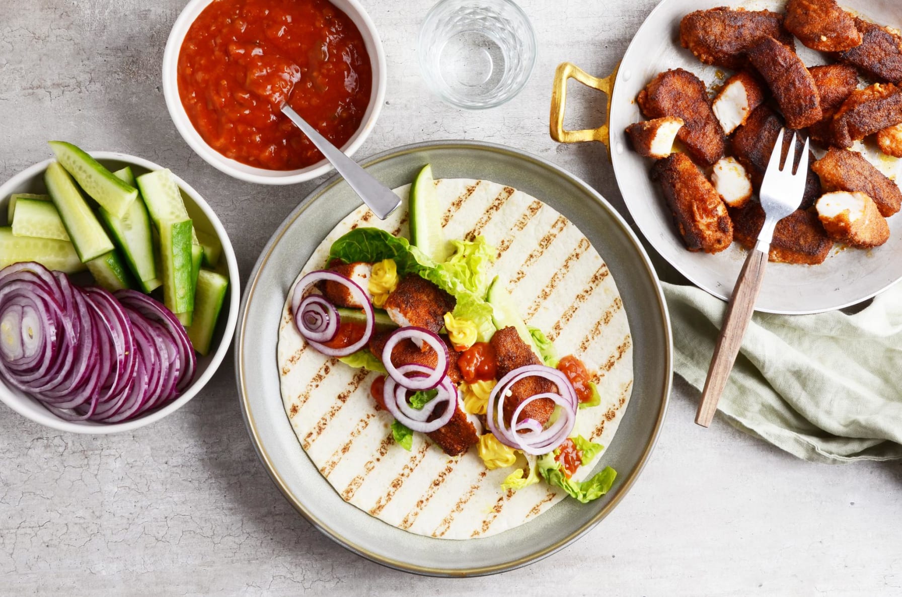 Fish taco med mango- & currysås