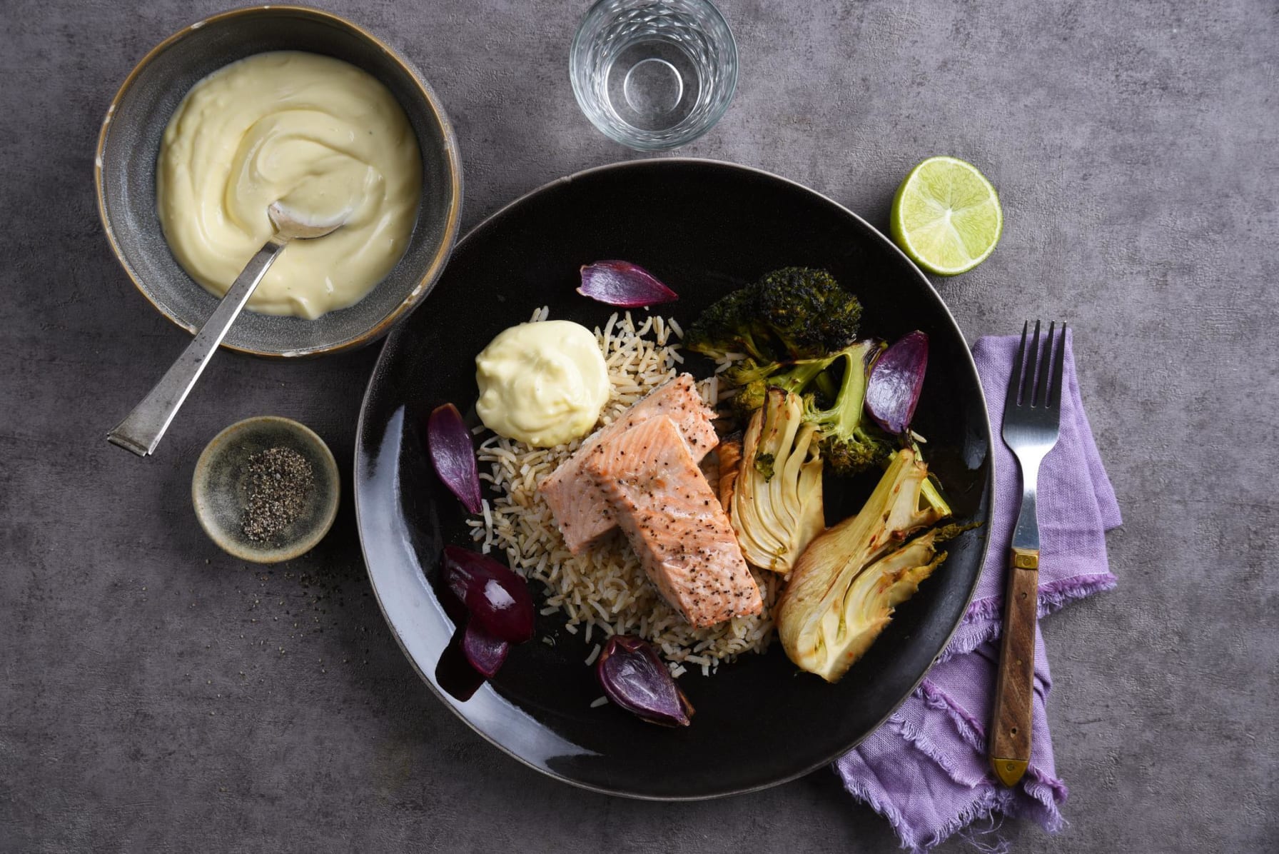 Ugnsbakad lax med sojabakad fänkål och broccoli