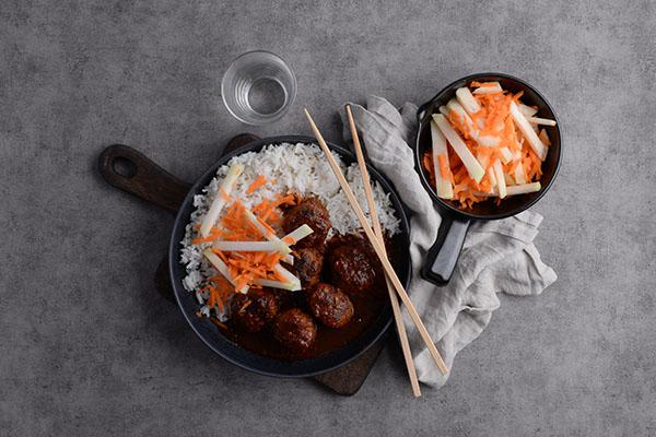 Koreanska köttbullar i chilisås