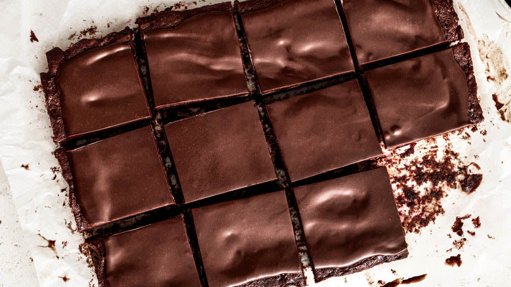 Rödbetsbrownies med chokladglasyr