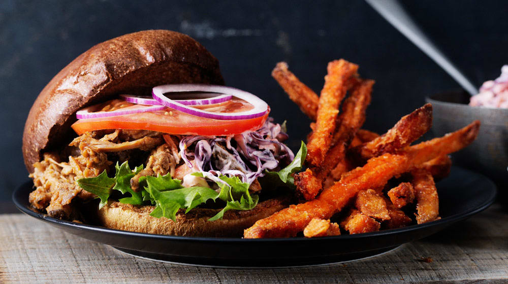 Pulled pork burgare med coleslaw
