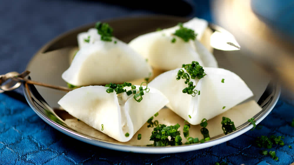 Kålrabbiblomma med kantarellfärskost