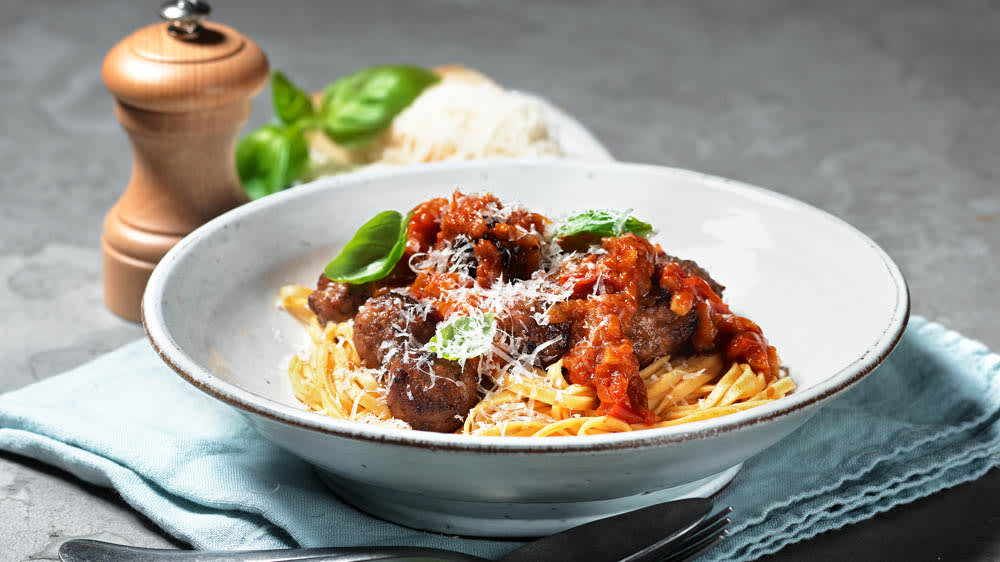 Vegobullar med spagetti och tomatsås