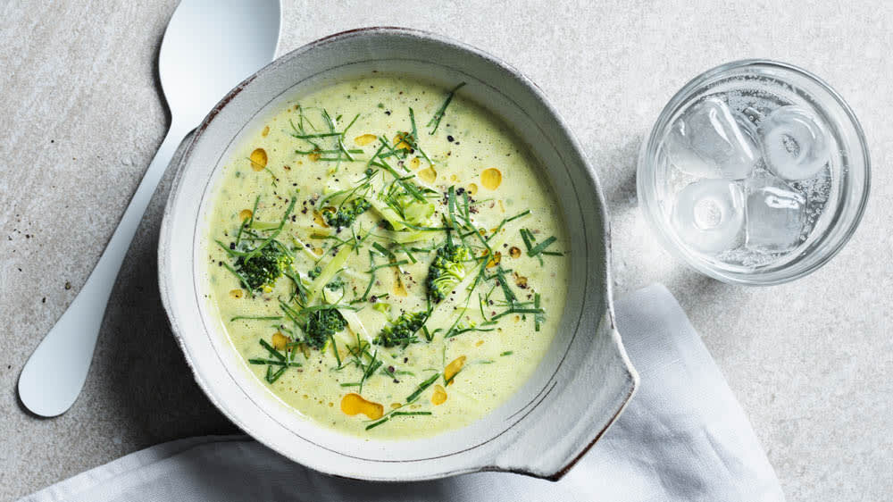 Broccolisoppa med äpple