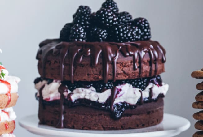 Chokladtårta med mascarpone och björnbär