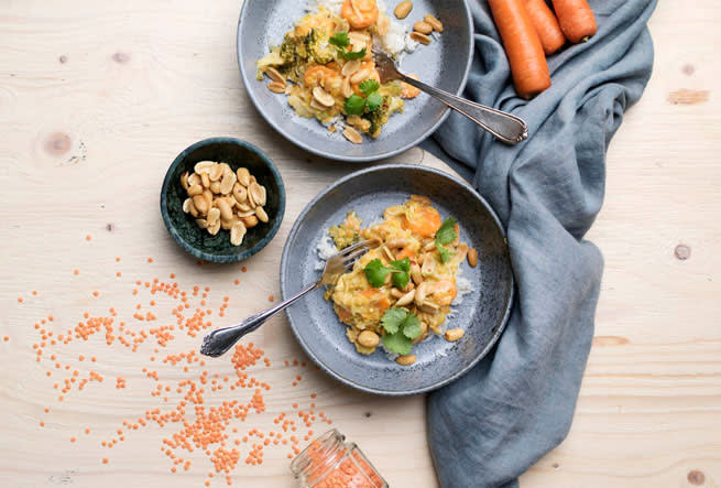 Asiatisk kokosmjölksgryta med jordnötter & lime