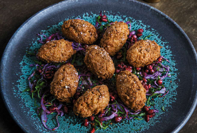 Friterade kikärtsbollar med granatäpple