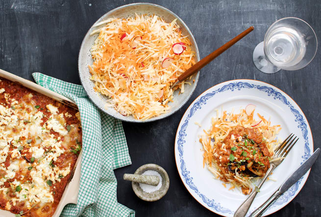 Grekisk ”moussaka” med linser och fetaost