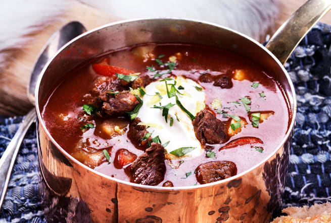 Gulaschsoppa med gremolata