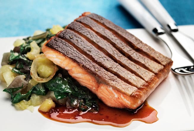 Halstrad laxfilé med chiliskysås