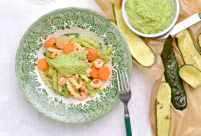 Räkpasta med grillad zucchini och rucolapesto