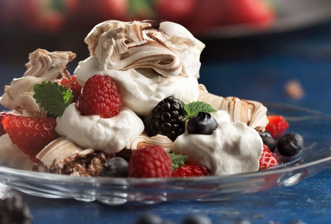 Sommarswiss med chokladmaränger