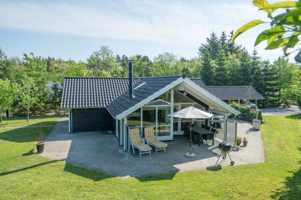 Sommerhusområde i naturen