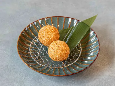 胡麻団子　（2個）