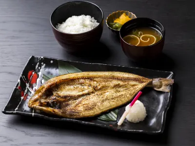 北海道　紋別直送　真ほっけ開き干し　焼魚膳