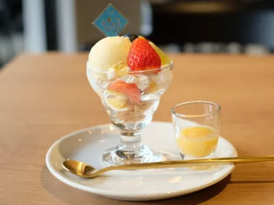 ちいさなフルーツテーブルパフェ