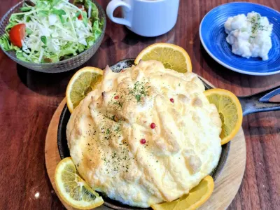 バレンシアスフレオムライス（スープお代わりOK）