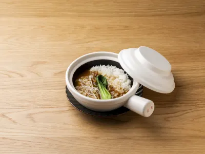 　麺飯料理　散翅フカヒレ煮込みあんかけ飯