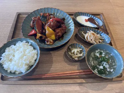 黒酢酢豚　中華膳